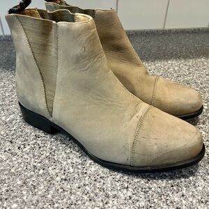 Ariat Womens Tan Beige Suede Slip On Bootie Heels Western Dress Shoe Size 8